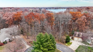 5101 Garden Gateway Rd, Center Township, IN 46383 - photo 2