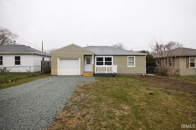 2715 S Meeker Ave, Muncie, IN 47302 - photo 2