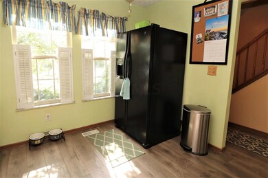 Wide plank laminate floors