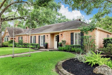 10002 Doliver Dr, Houston, TX 77042 - photo 2