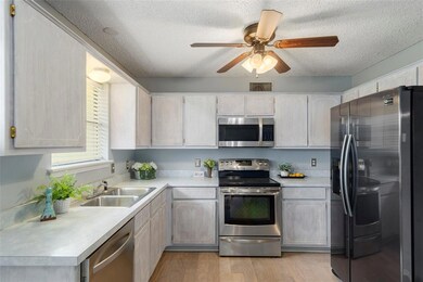 1509 Scotland Ave, Azle, TX 76020 - photo 3