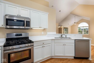 10327 Gateway Dr, Indianapolis, IN 46234 - photo 4