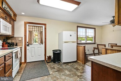 74 E Quillytown Rd, Penns Grove, NJ 08069 - photo 4