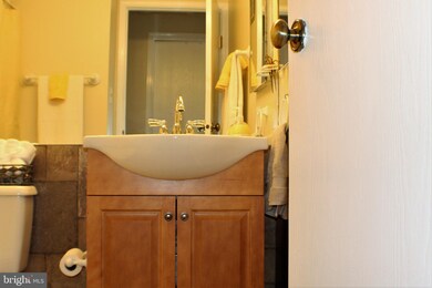 7665 Fallswood Way, Lorton, VA 22079 - photo 7