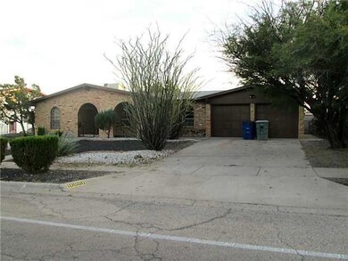 10660 Candlewood Ave, El Paso, TX 79935 - photo 3