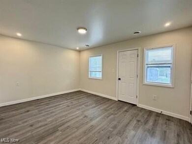 1615 E 47th St, Cleveland, OH 44103 - photo 6