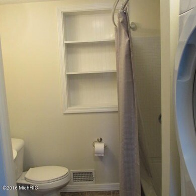 956 Birch St, Niles, MI 49120 - photo 3