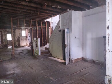 2913 Riggs Ave, Baltimore, MD 21216 - photo 4