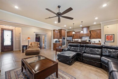 303 Paddle Boat Dr, Granbury, TX 76049 - photo 4