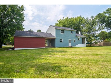 1582 Peach Tree Ln, Hatfield, PA 19440 - photo 6