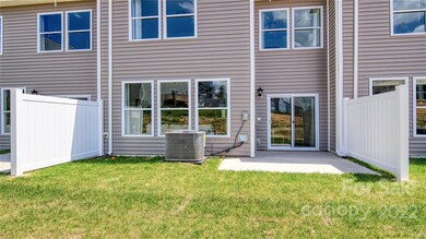 122 Creekview Rd, Hendersonville, NC 28792 - photo 3