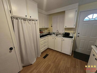 123 S Lake Dr unit 445, Leesburg, FL 34788 - photo 3