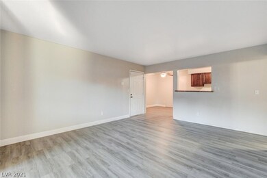 The front door, dining area and breakfast bar!
