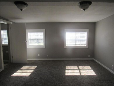 624 W Acheson St, Denison, TX 75020 - photo 4