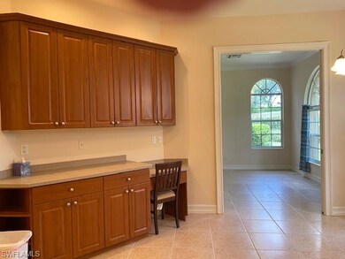 Kitchen W/ Built-in Desk Extra Storage Space
