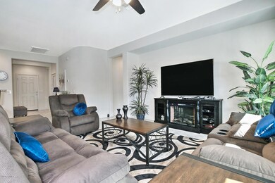 5715 W Autumn Vista Way-large-004-037-En