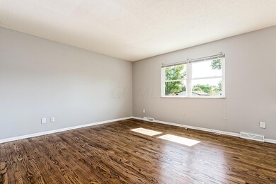 6531 Karl Rd, Columbus, OH 43229 - photo 5