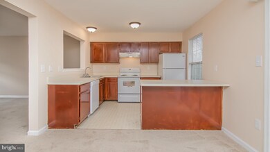 318 Moseby Ct, Manassas Park, VA 20111 - photo 7