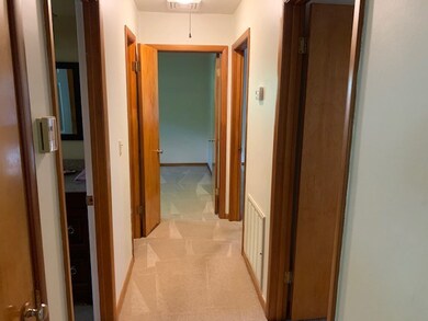 517 Lowry St, Manchester, TN 37355 - photo 7