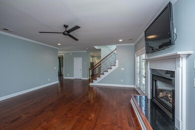 2145SandyPointLn015