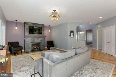 1326 Red Hawk Cir, Reston, VA 20194 - photo 7