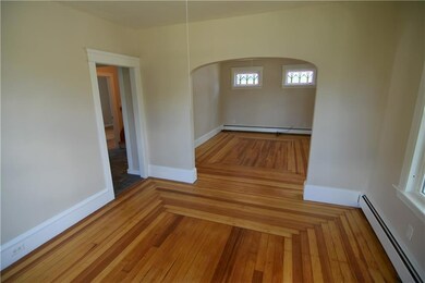 84 Warwick St, Woonsocket, RI 02895 - photo 5