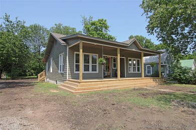 611 N State St, Wagoner, OK 74467 - photo 3