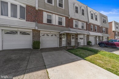 49 Suburban Ln, Upper Darby, PA 19082 - photo 2