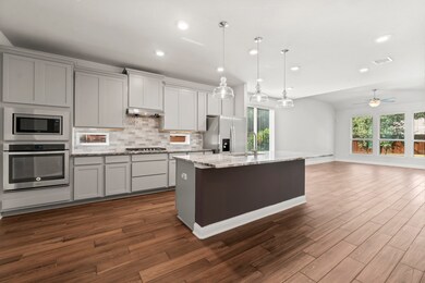 35 Ancestry Stone Place, the Woodlands, TX 77354 - photo 6