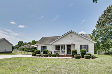 2008 Grantville Ln, Asheboro, NC 27205 - photo 2