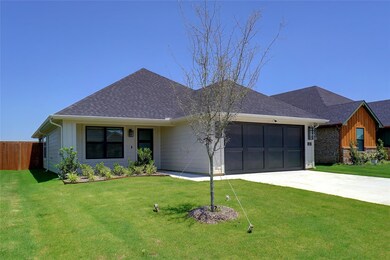 809 Rodgers Ave, Godley, TX 76044 - photo 2