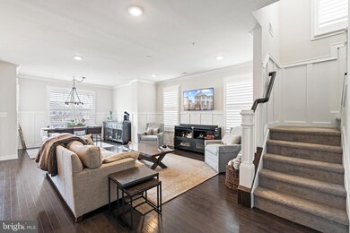 23286 Southdown Manor Terrace unit 105, Ashburn, VA 20148 - photo 5