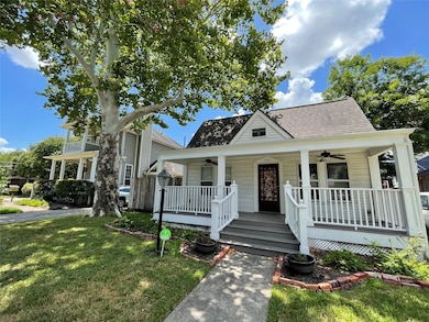 722 Le Green St, Houston, TX 77008 - photo 3