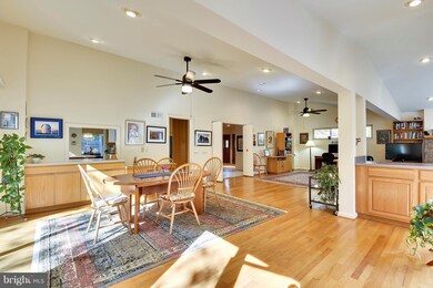 10702 Great Arbor Dr, Potomac, MD 20854 - photo 6