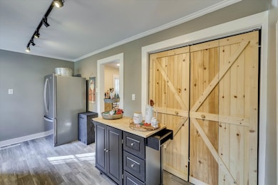 336 Wigfall St, Edgefield, SC 29824 - photo 6