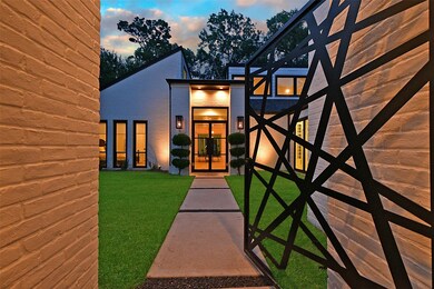 10038 Briar Dr, Houston, TX 77042 - photo 3