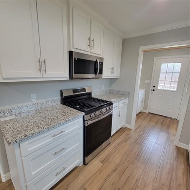 109 Elmer St, Brazoria, TX 77422 - photo 7