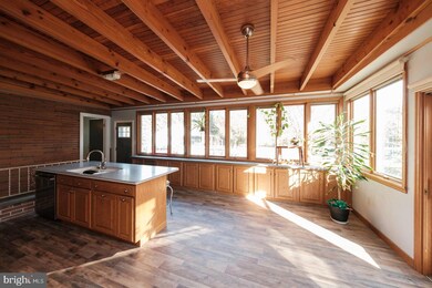 321 Hain Ave, Reading, PA 19605 - photo 2