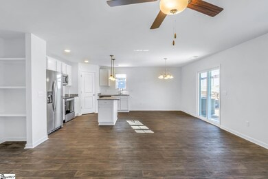 6042 Willutuck Dr, Boiling Springs, SC 29316 - photo 5