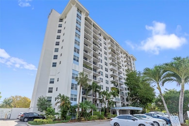 Drake Tower Condominiums unit 7J, Fort Lauderdale, FL 33311 - photo 2