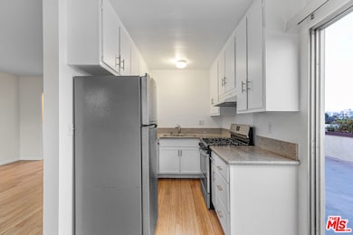 2637 S Centinela Ave unit 30, Santa Monica, CA 90405 - photo 5