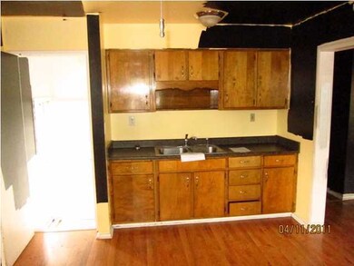 9114 Satinwood Ct, Louisville, KY 40229 - photo 4