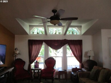 1111 SE 3rd Ave unit 61, Canby, OR 97013 - photo 3