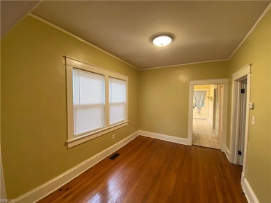 859 W 47th St, Norfolk, VA 23508 - photo 5
