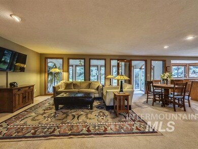 845 N Nicklaus Ln, Eagle, ID 83616 - photo 4