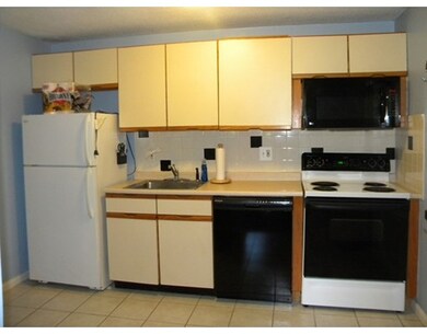 139 King St unit 101, Franklin, MA 02038 - photo 3