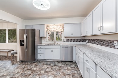 3800 Jim Dr, Bridgeport, MI 48722 - photo 5