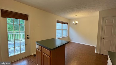 505 Clint Ln, Fredericksburg, VA 22405 - photo 5