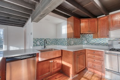 668 Middle Turnpike, Storrs Mansfield, CT 06268 - photo 7