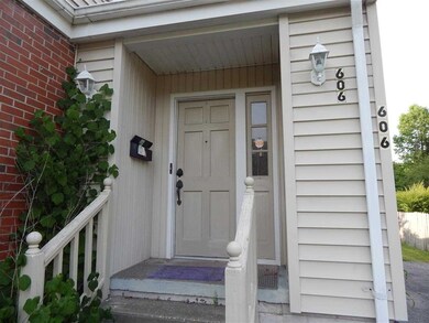 606 Maple St, Jacksonville, NC 28540 - photo 6